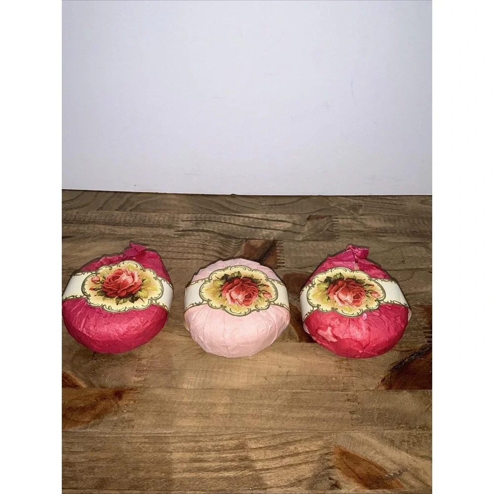 Vintage Victorian Edwardian Rose Beauty‎ Perfumed Soaps Germany NOS Set of 3